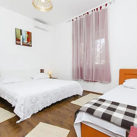 Apartment Kairos *